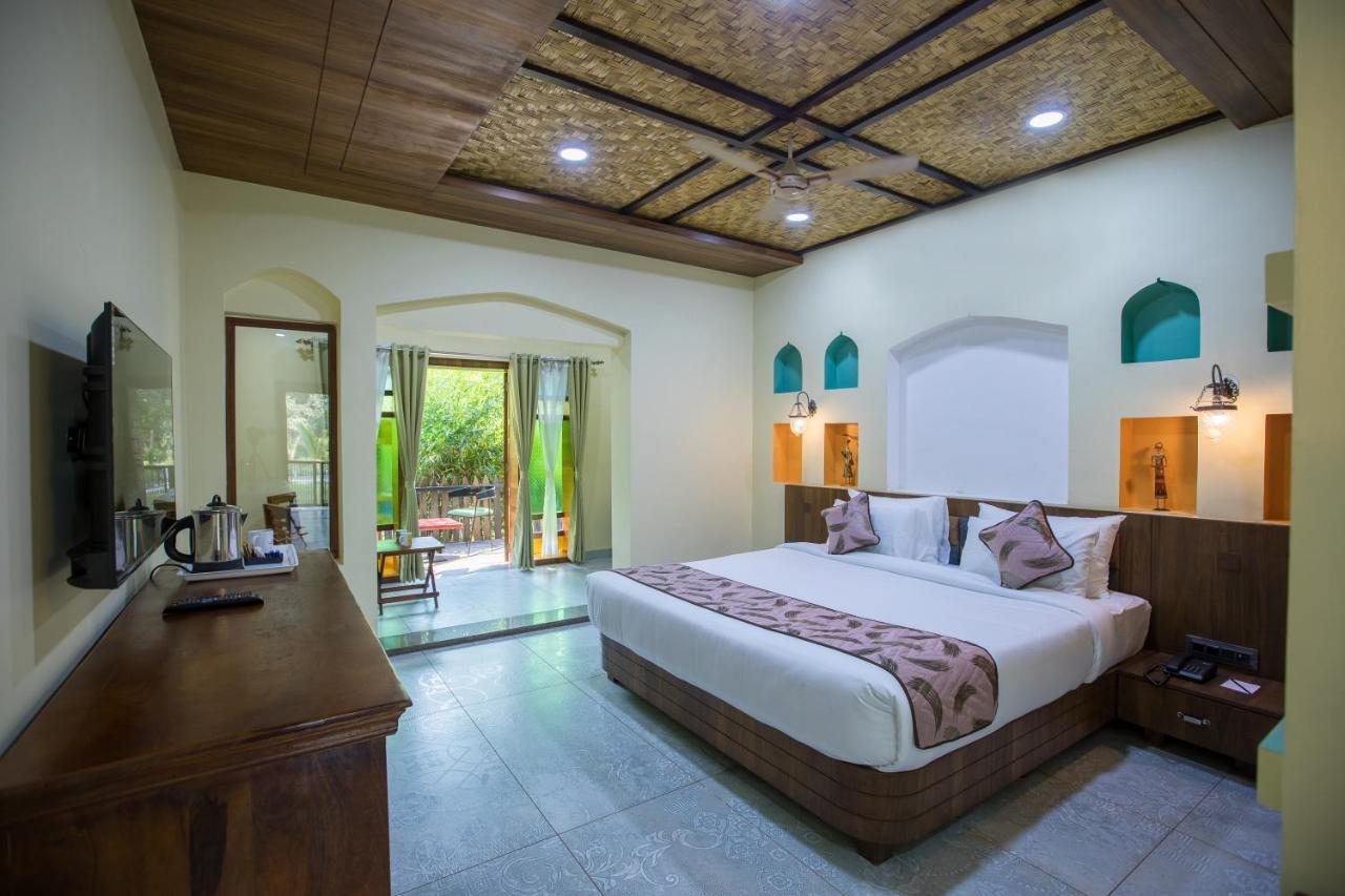 Hotel Sterling Padam Pench Khawāsa Exteriér fotografie